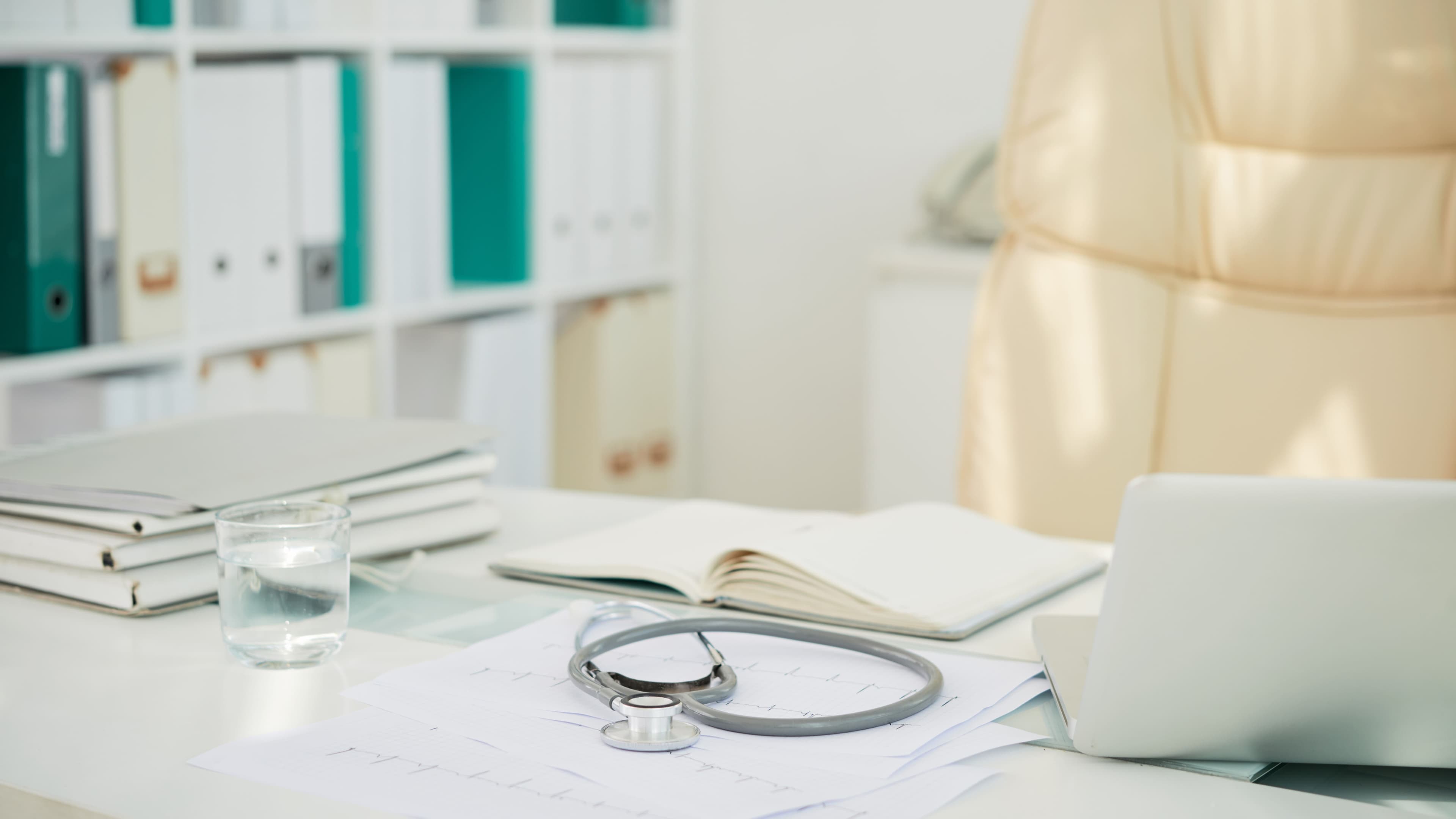 Está pagando imposto a mais na clínica e nem sabe?